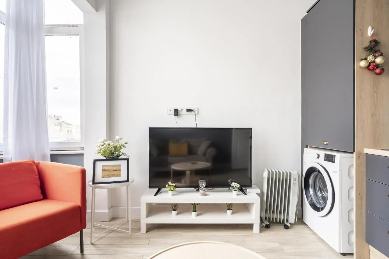 Central And Modern Flat 5 Min To Taksim Square Istanboel 0*,
