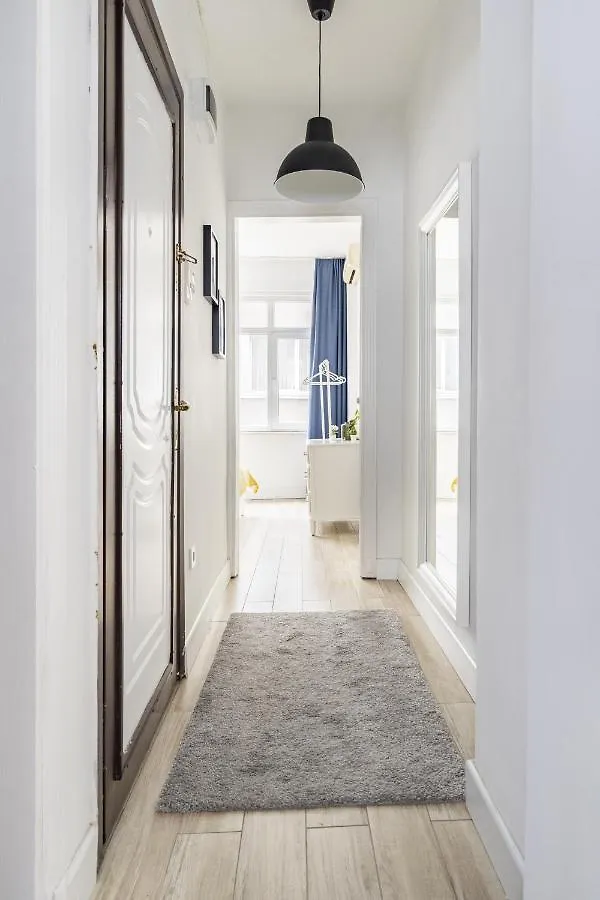 Central And Modern Flat 5 Min To Taksim Square Istanbul Turkey